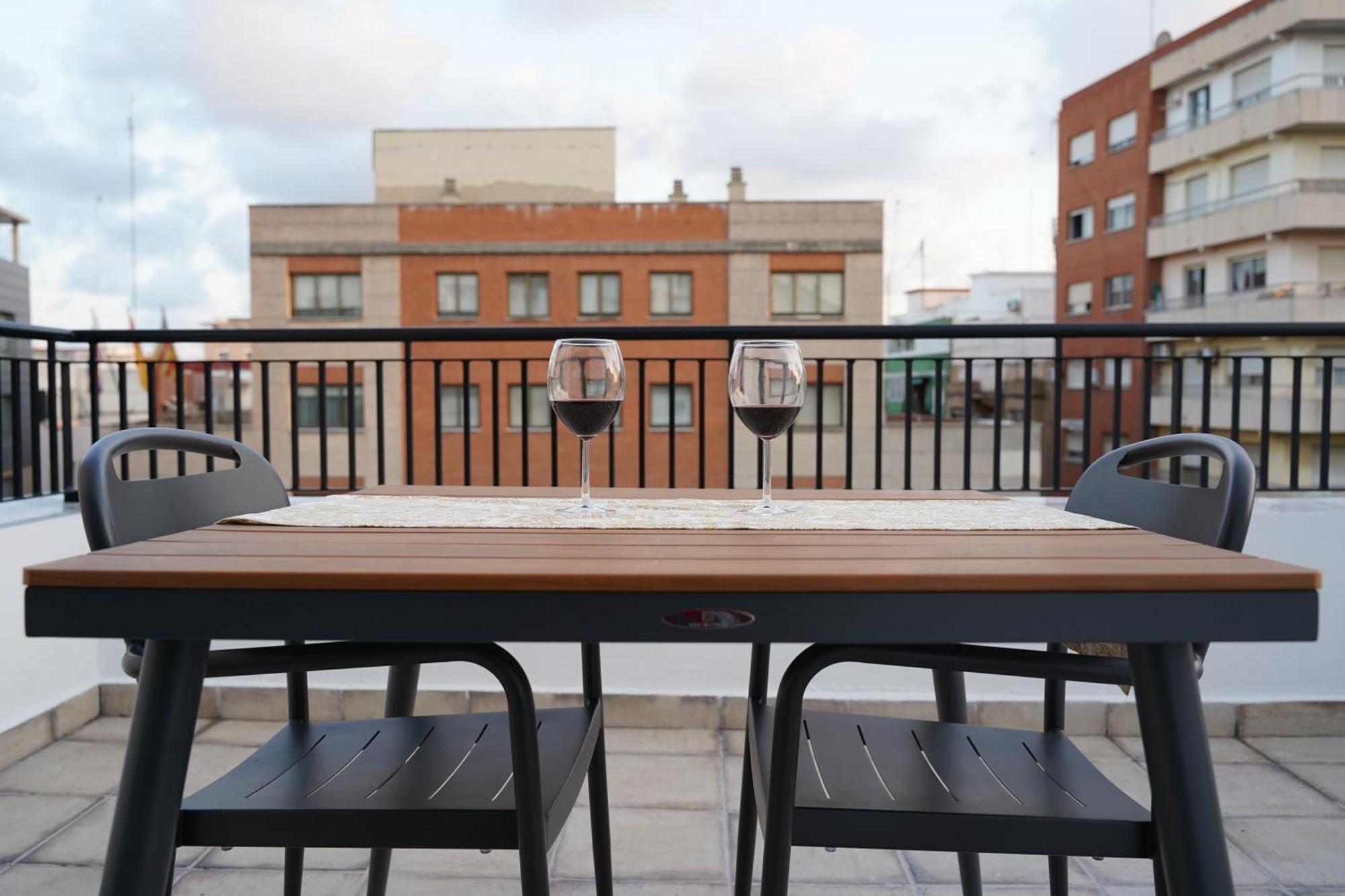 Bet Apartments - Suites Puerto Valencia Luaran gambar