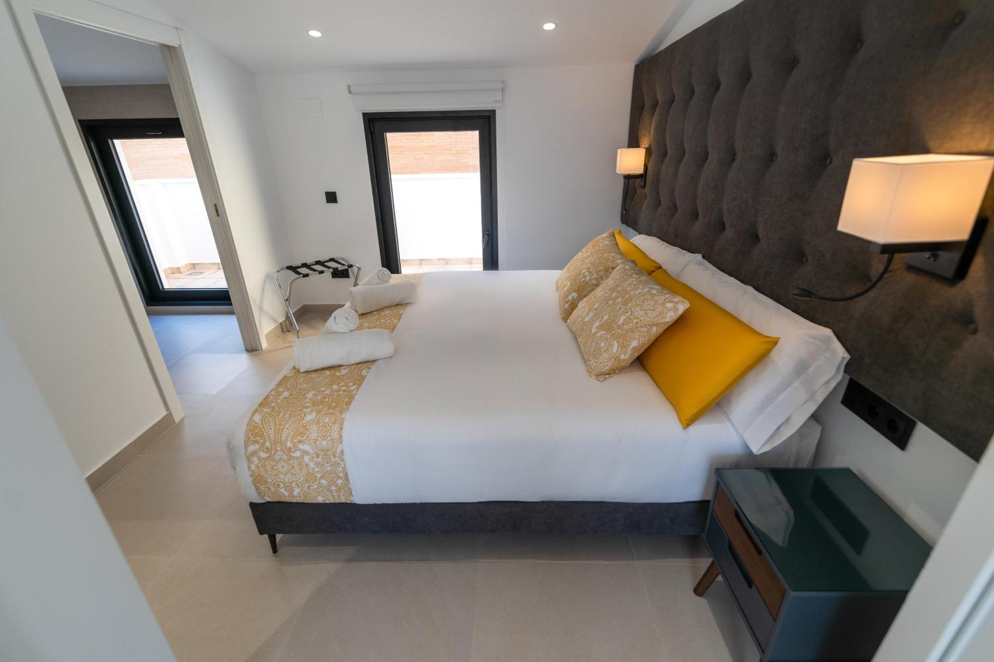 Bet Apartments - Suites Puerto Valencia Luaran gambar