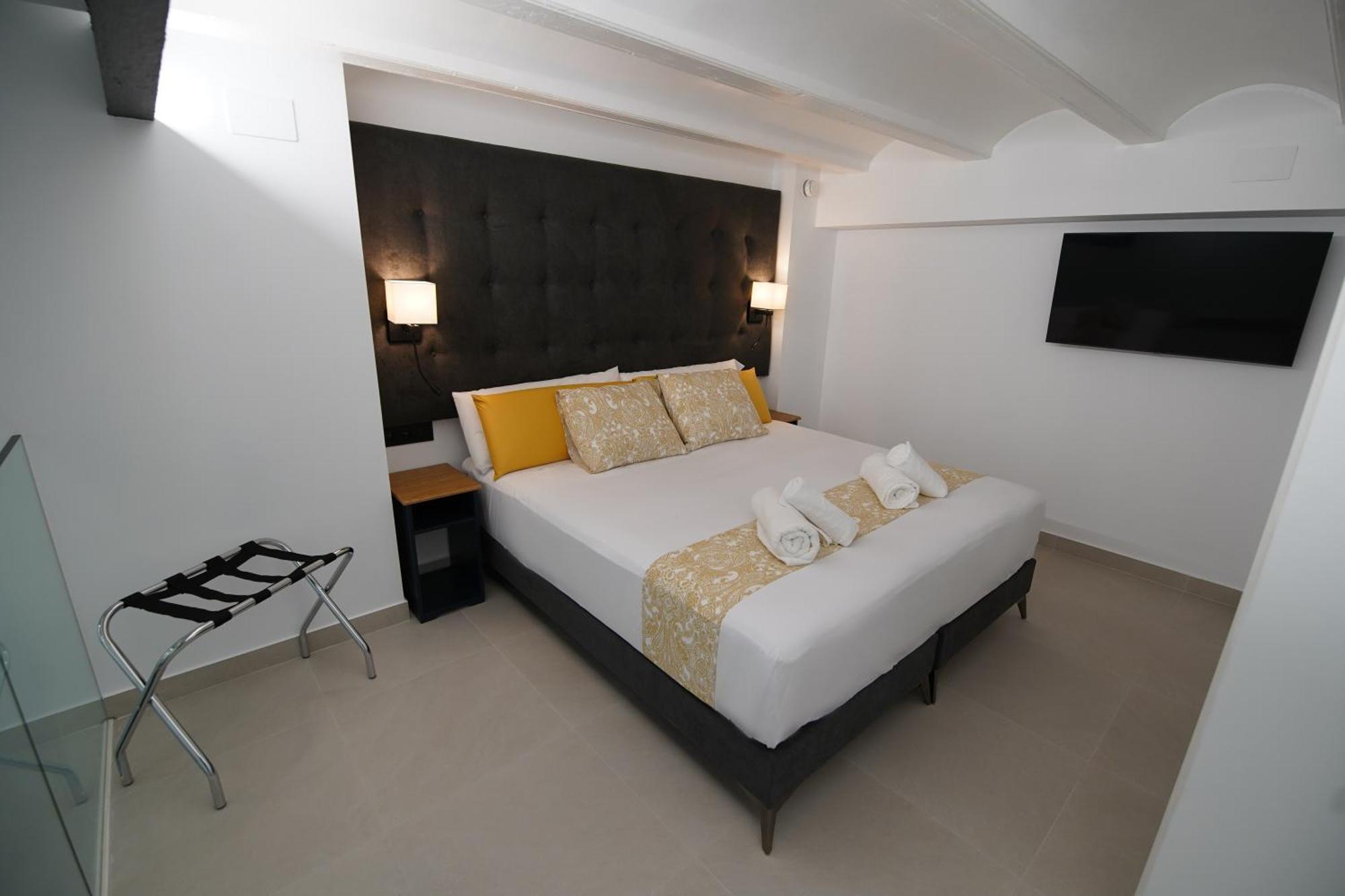 Bet Apartments - Suites Puerto Valencia Luaran gambar
