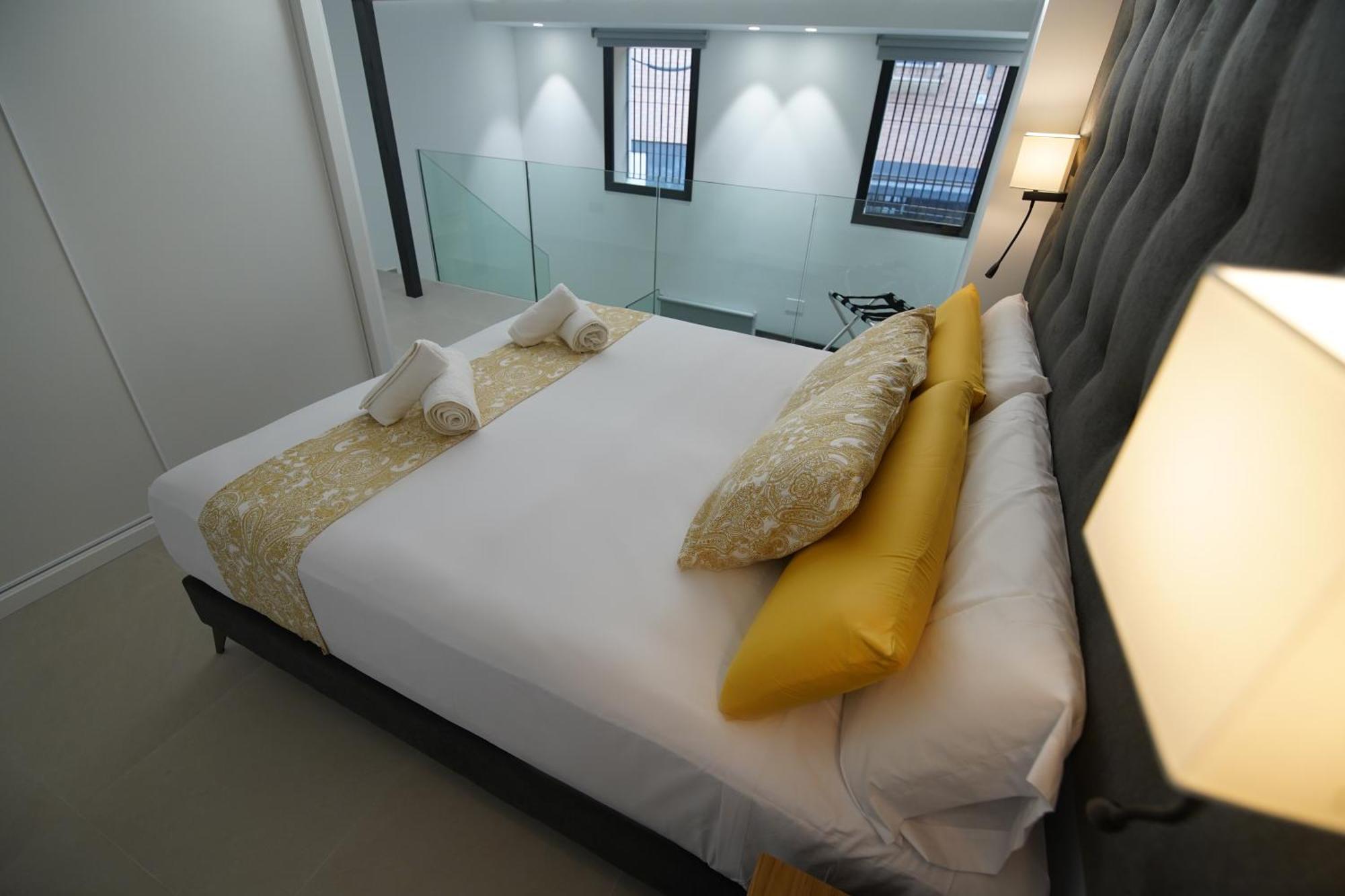 Bet Apartments - Suites Puerto Valencia Luaran gambar
