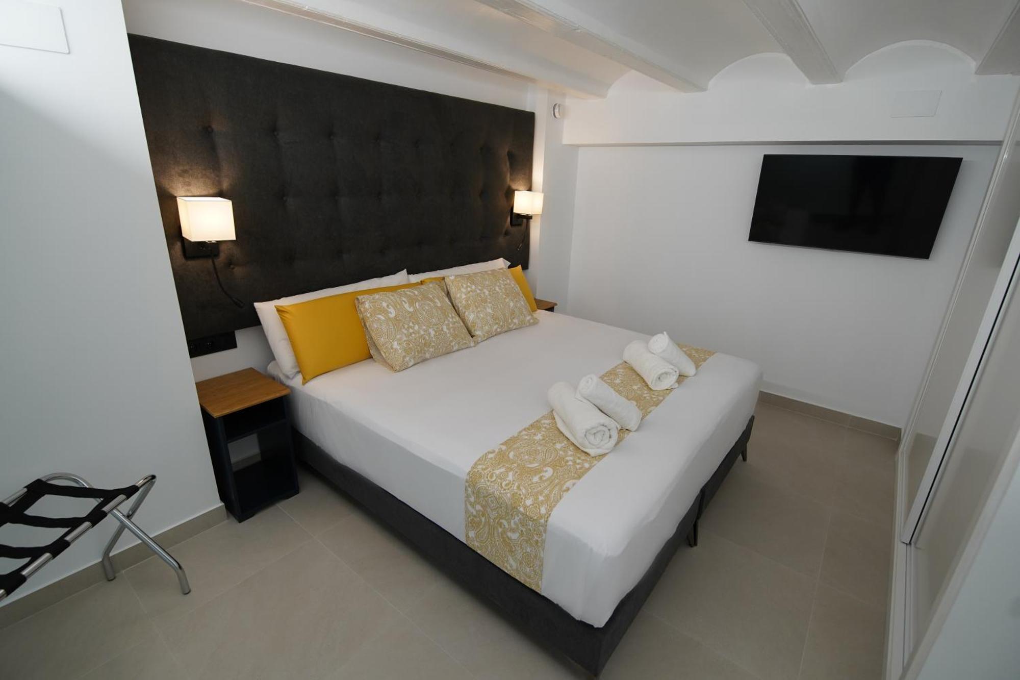 Bet Apartments - Suites Puerto Valencia Luaran gambar