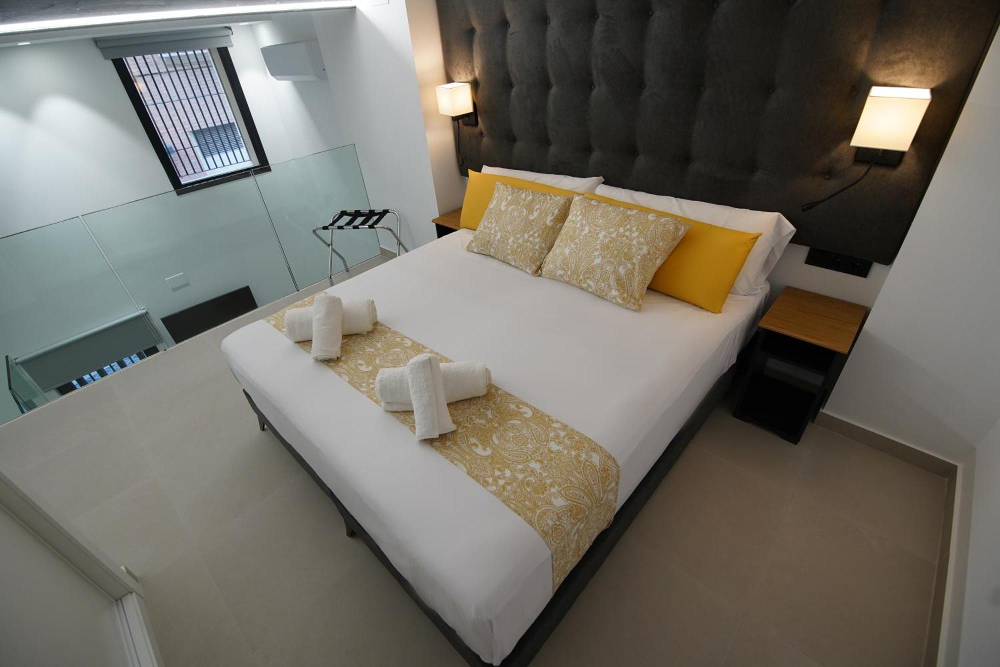Bet Apartments - Suites Puerto Valencia Luaran gambar