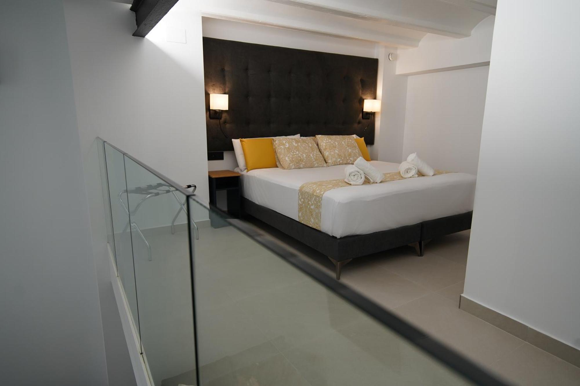 Bet Apartments - Suites Puerto Valencia Luaran gambar